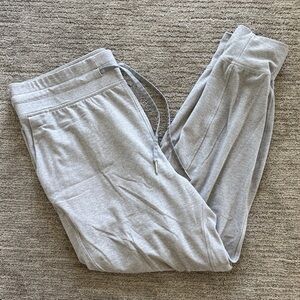 Lululemon women’s gray Joggers size 14